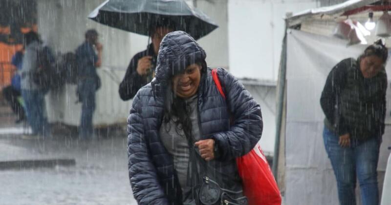 CDMX en alerta amarilla por lluvias y granizo que causan caos vial 1 cdmx en alerta amarilla por lluvias y granizo que causan caos vial